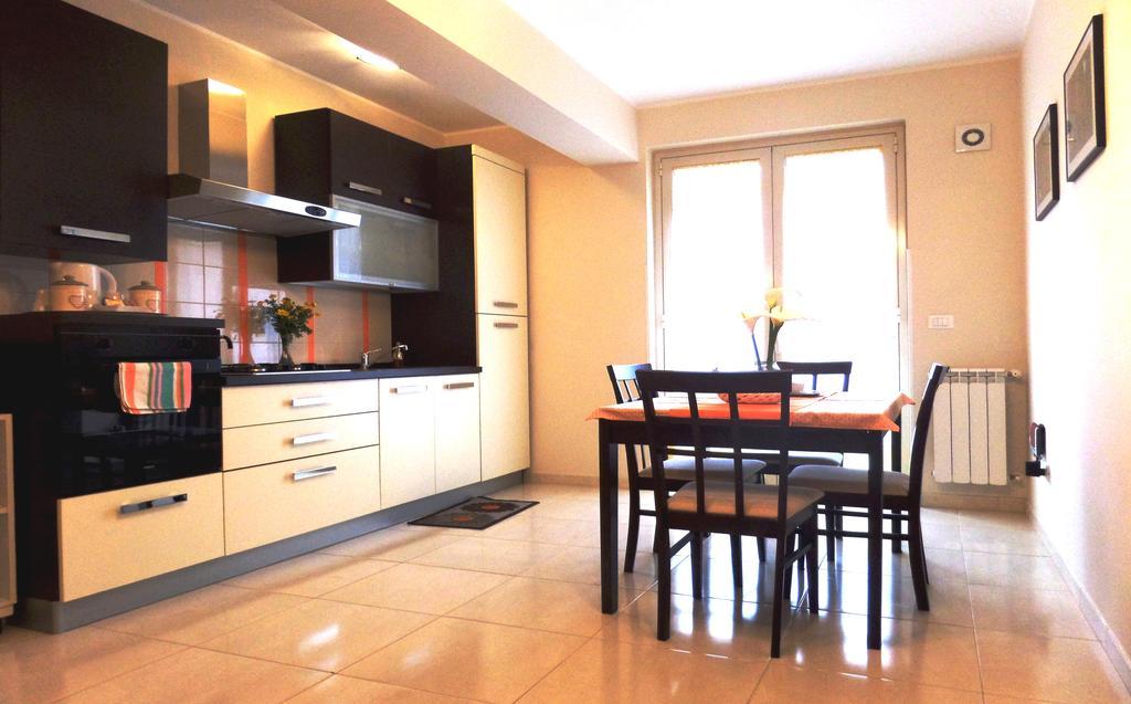Nerissa Holiday Apartment Milazzo Buitenkant foto