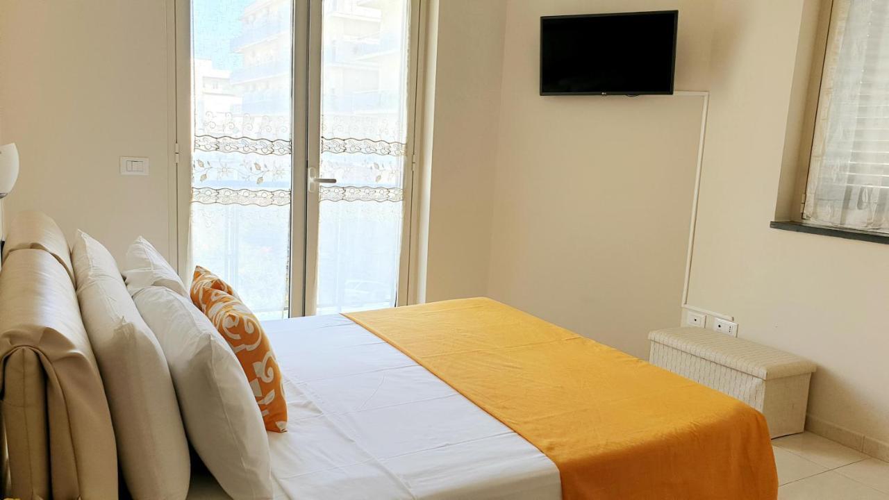 Nerissa Holiday Apartment Milazzo Buitenkant foto